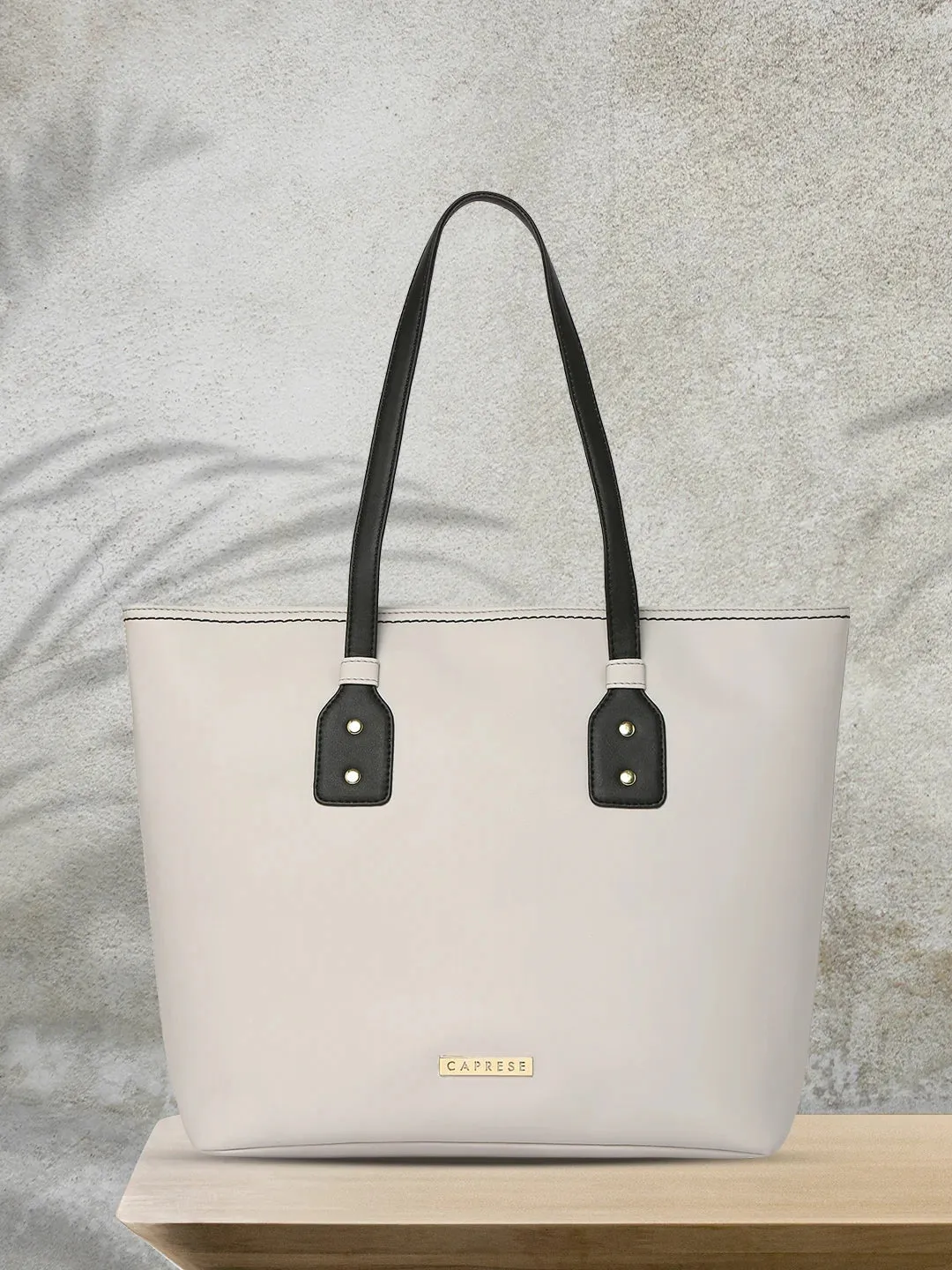 Caprese Salvo Tote Medium Grey