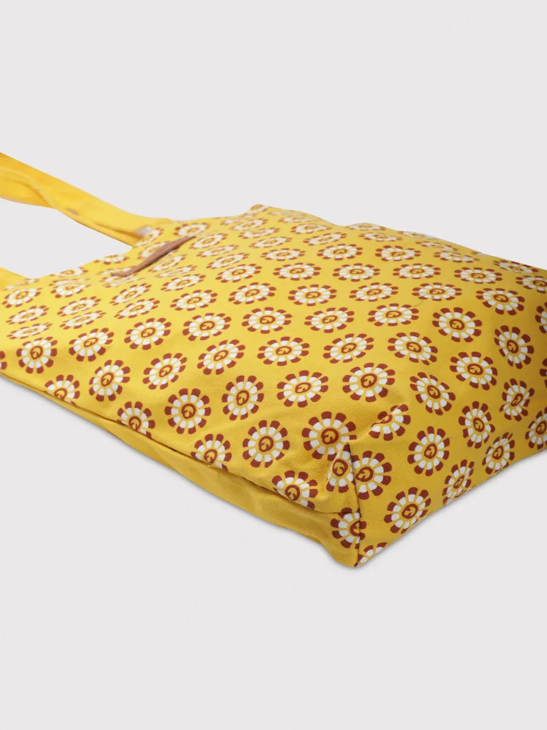 Caprese Vida Tote Medium Yellow